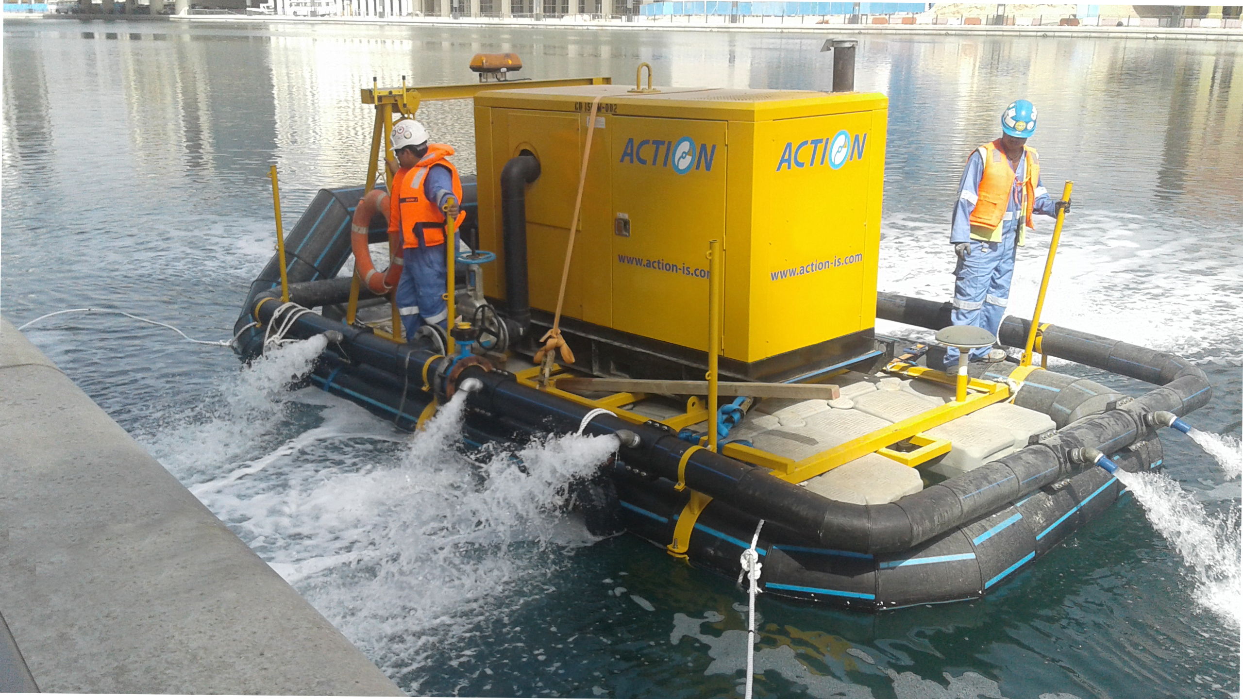 Temporary pumping equipment supporting the Dubai Water Canal project